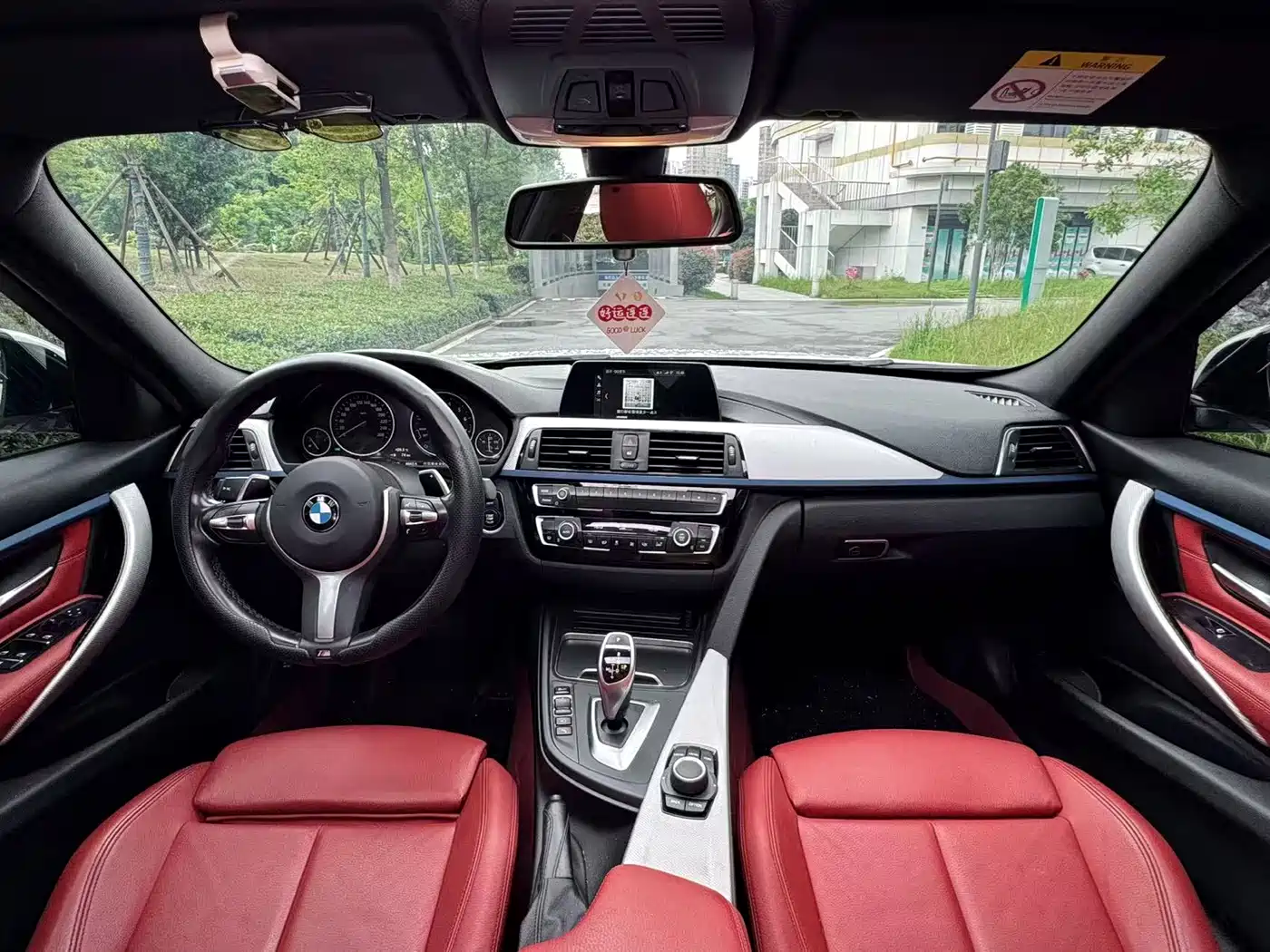 BMW 3 Series 2019 320i M Sport Package фото 5