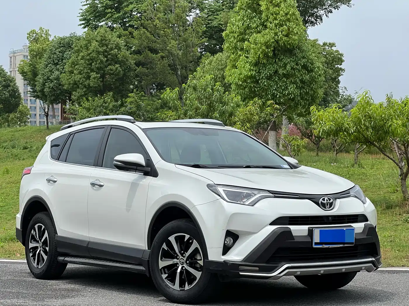 Toyota RAV4 Rongfang 2016 2.0L CVT 2WD Comfort (China V) фото 3