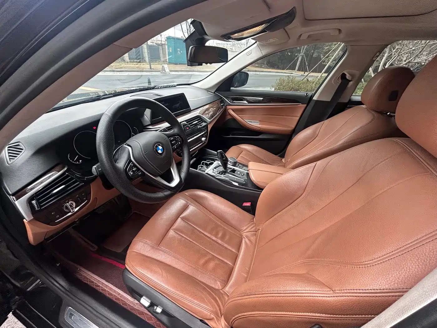BMW 5 Series 2018 528Li Launch Special Edition фото 11