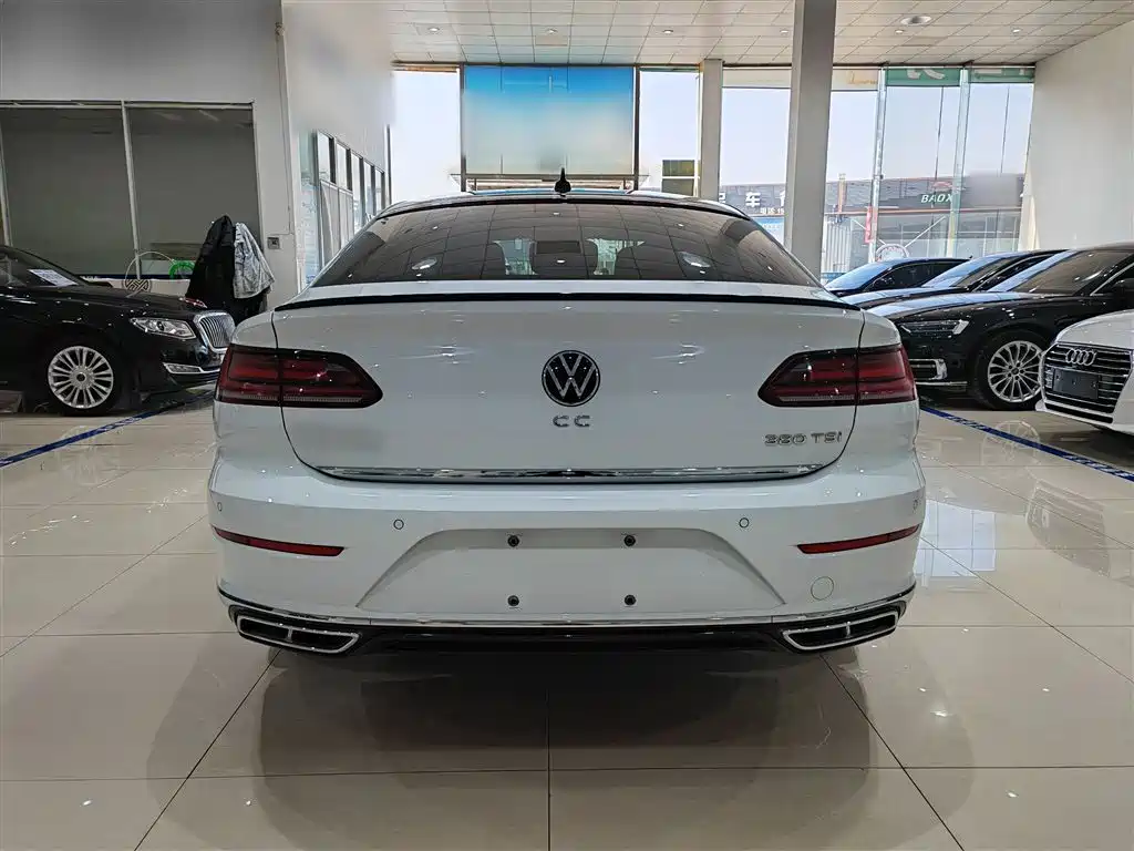 Volkswagen FAW-Volkswagen CC 2021 380TSI Eye-catching Edition фото 11