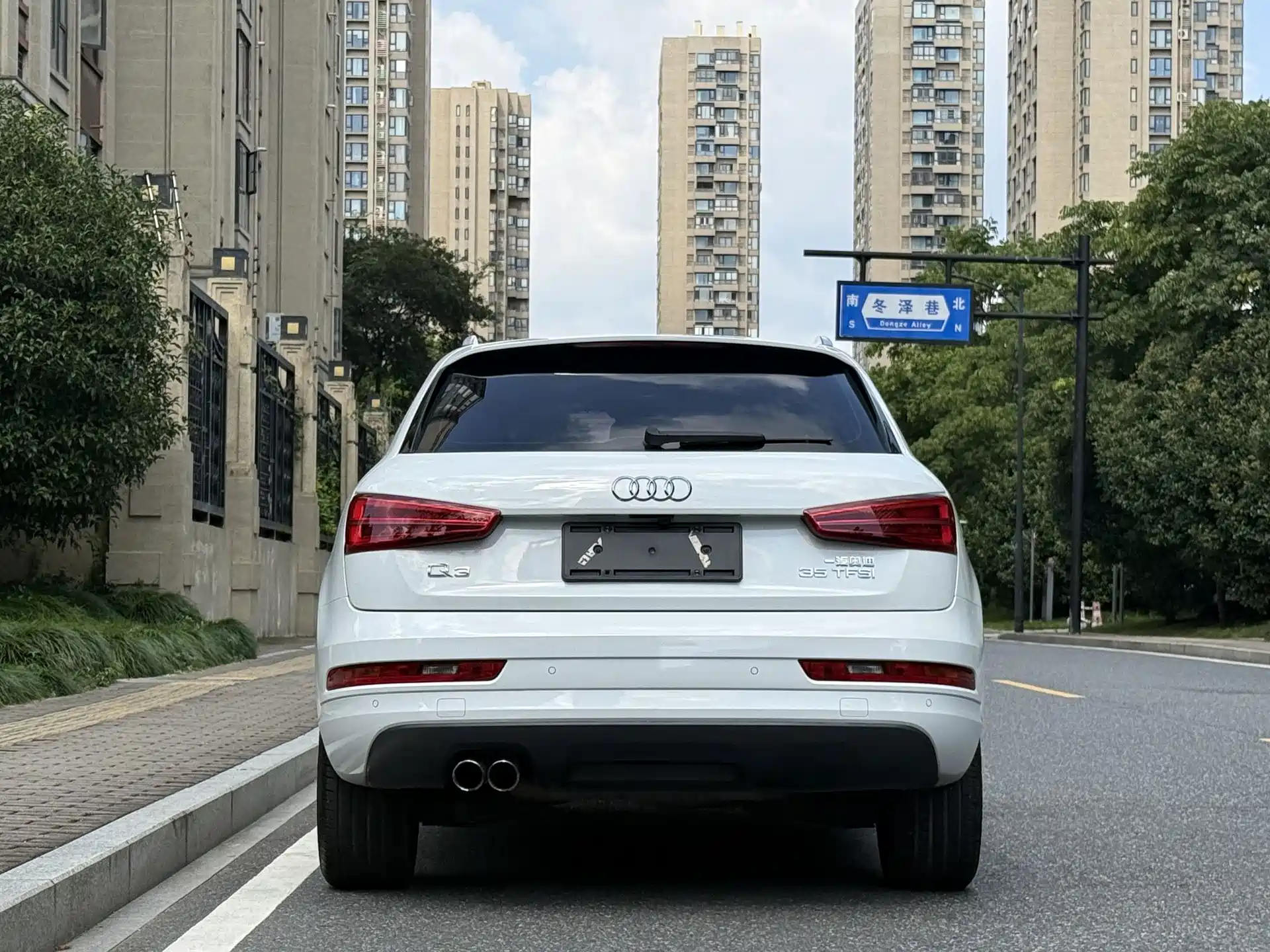 Photo 5 - Audi Q3