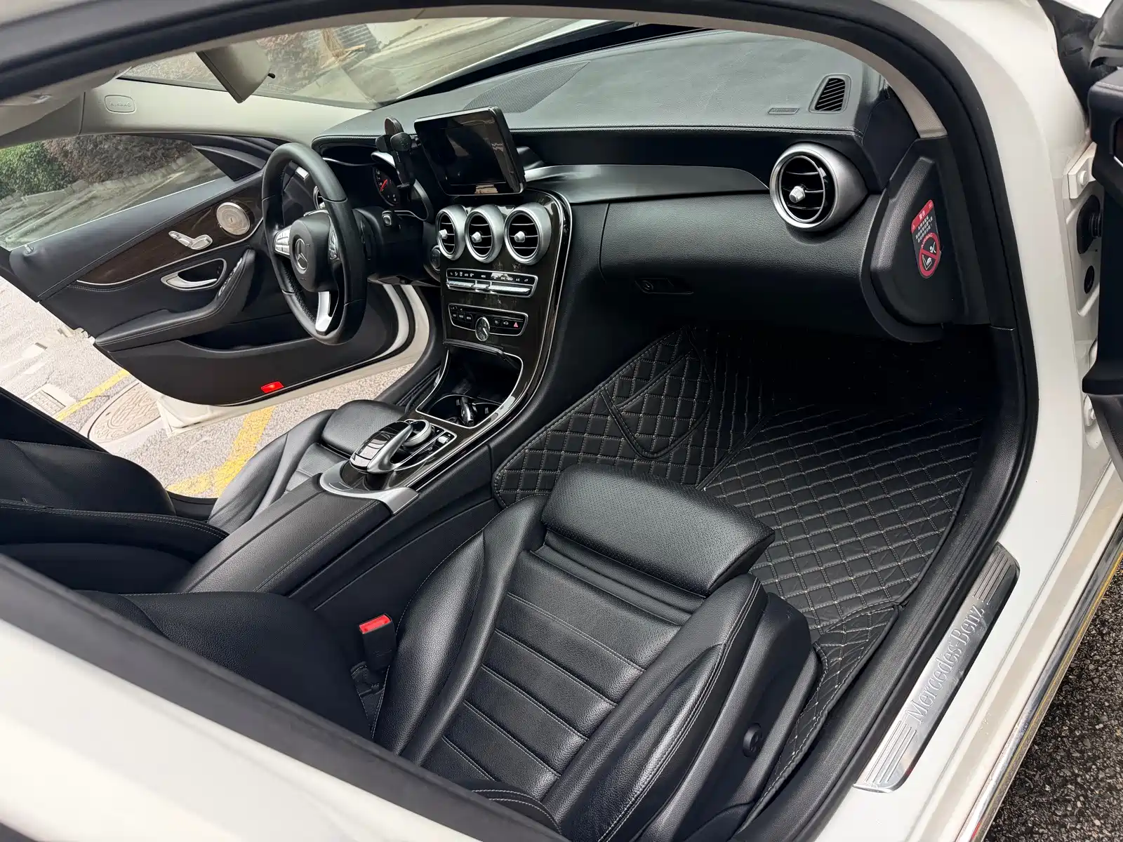 Фото 6 - Mercedes-Benz C-Class