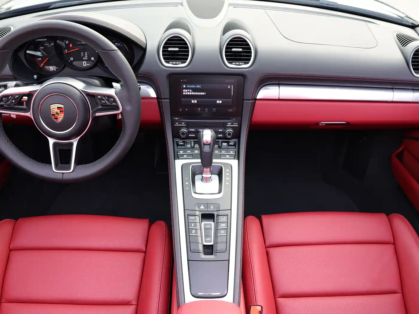 Porsche 718 2022 Boxster T 2.0T фото 9