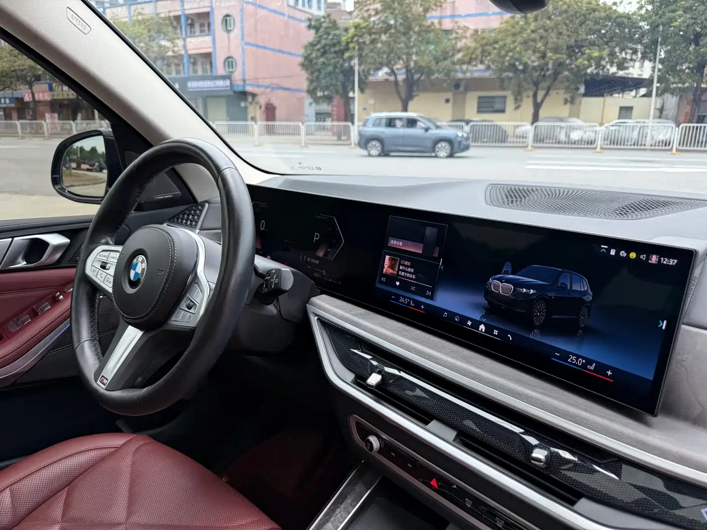 BMW X5 2023 xDrive 30Li M Sport Package фото 21