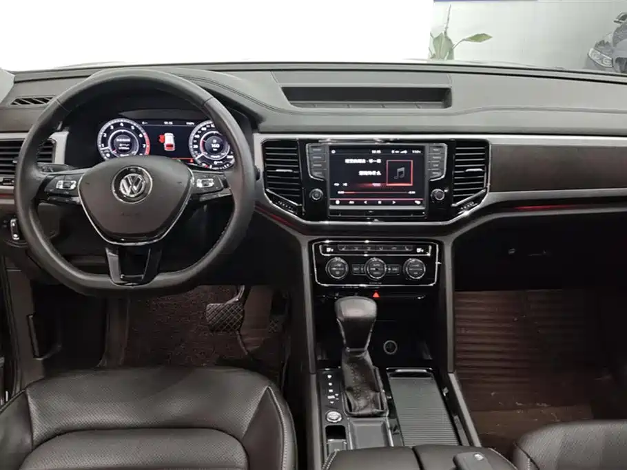 Volkswagen Teramont 2017 330TSI 2WD Flagship Edition фото 12