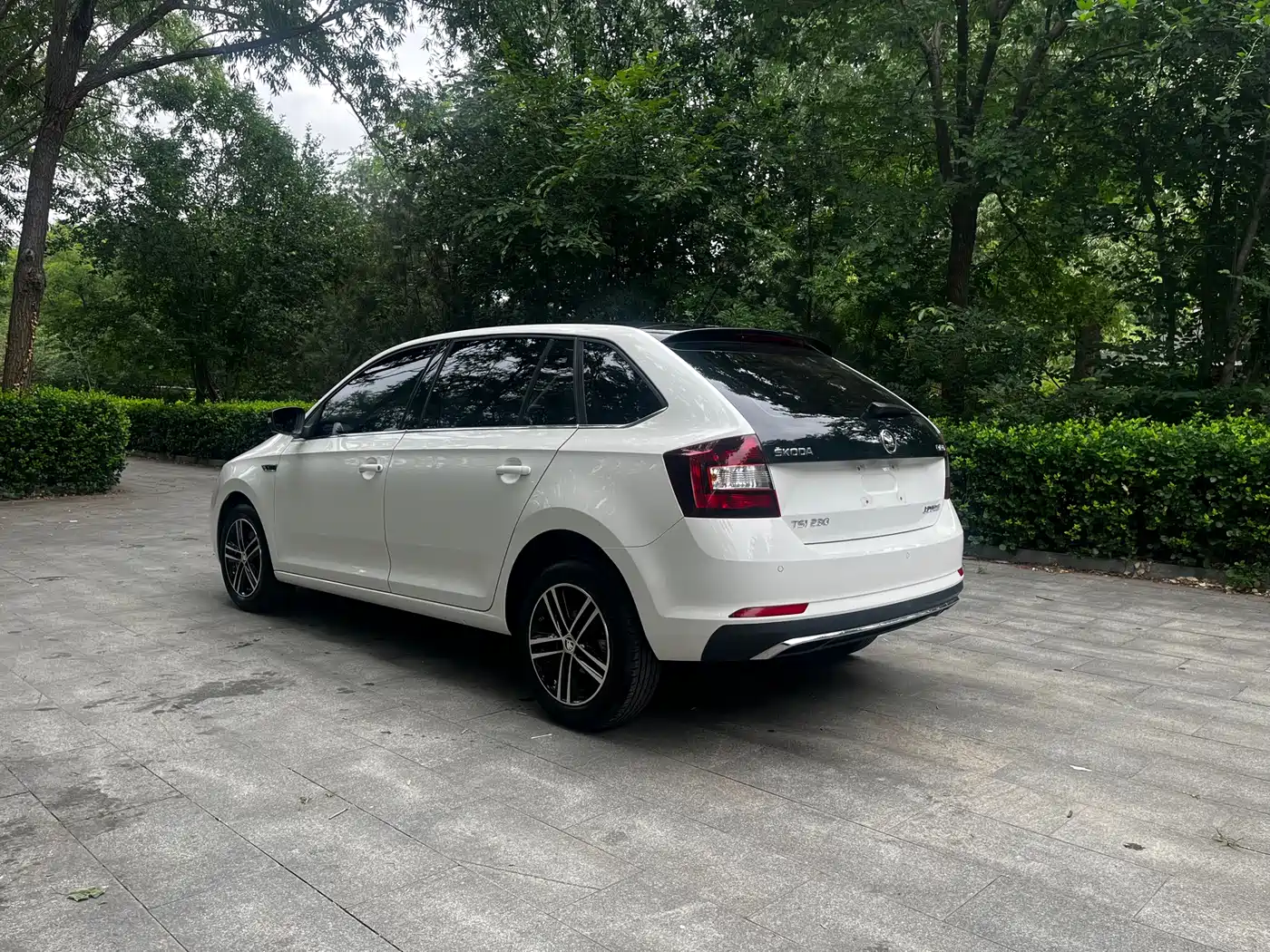 Škoda Skoda Rapid Spaceback 2018 TSI230 DSG Sport Edition фото 3