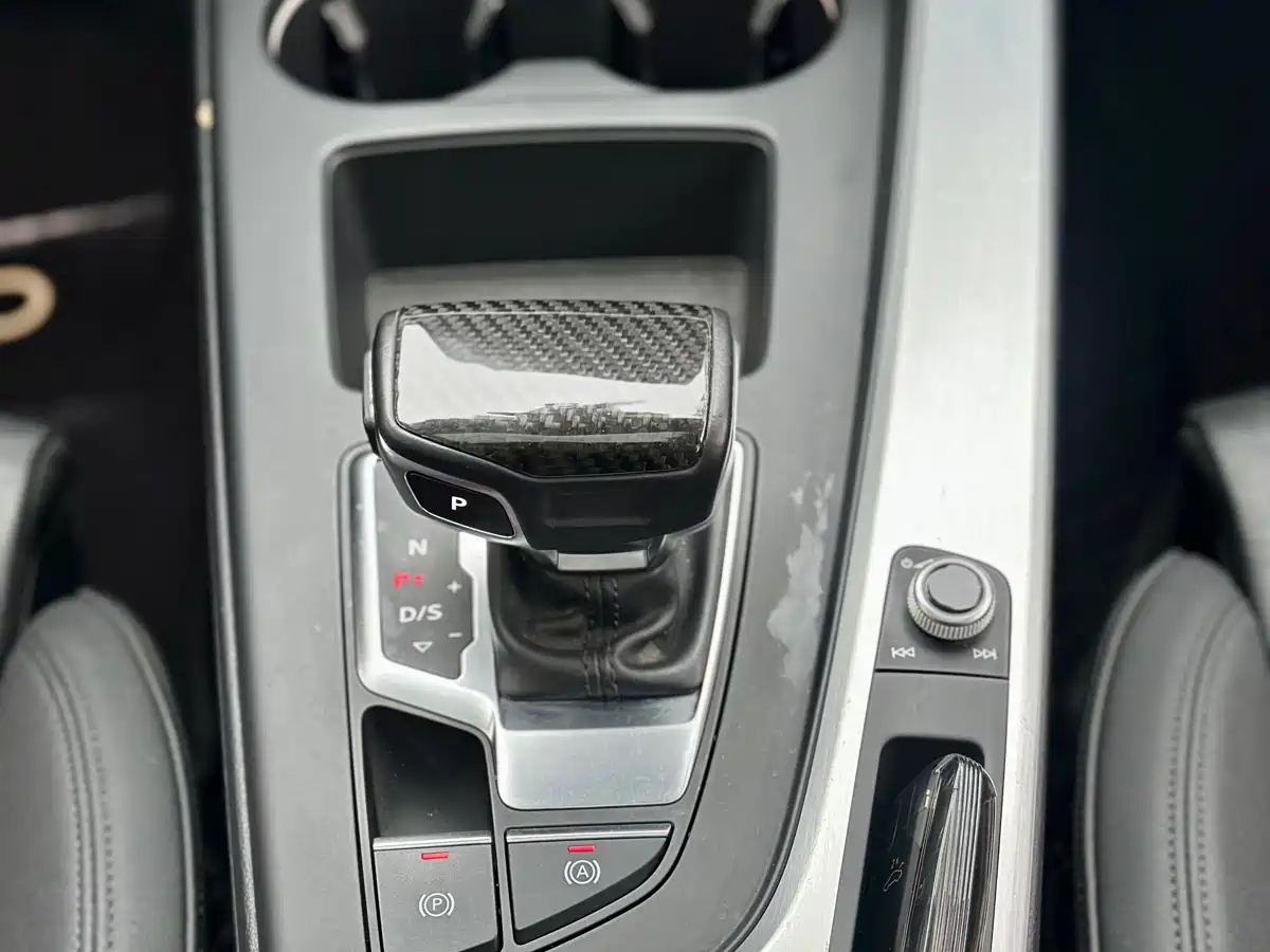 Фото 5 - Audi A5 (Import)