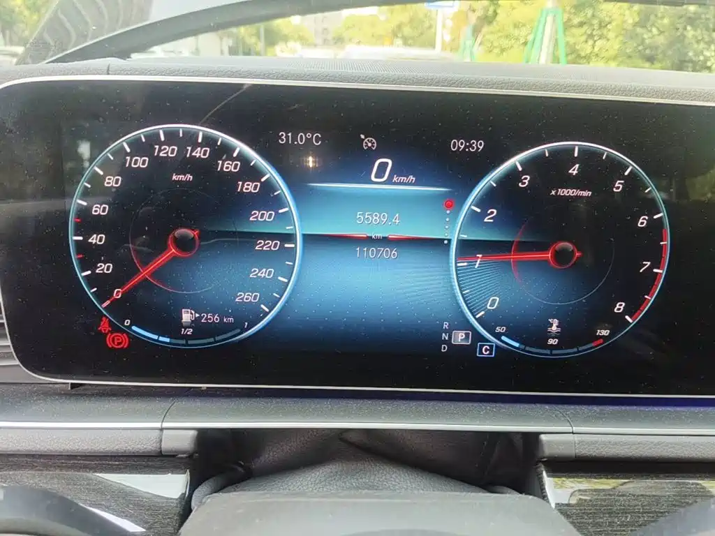 Mercedes-Benz GLE, миниатюра 30