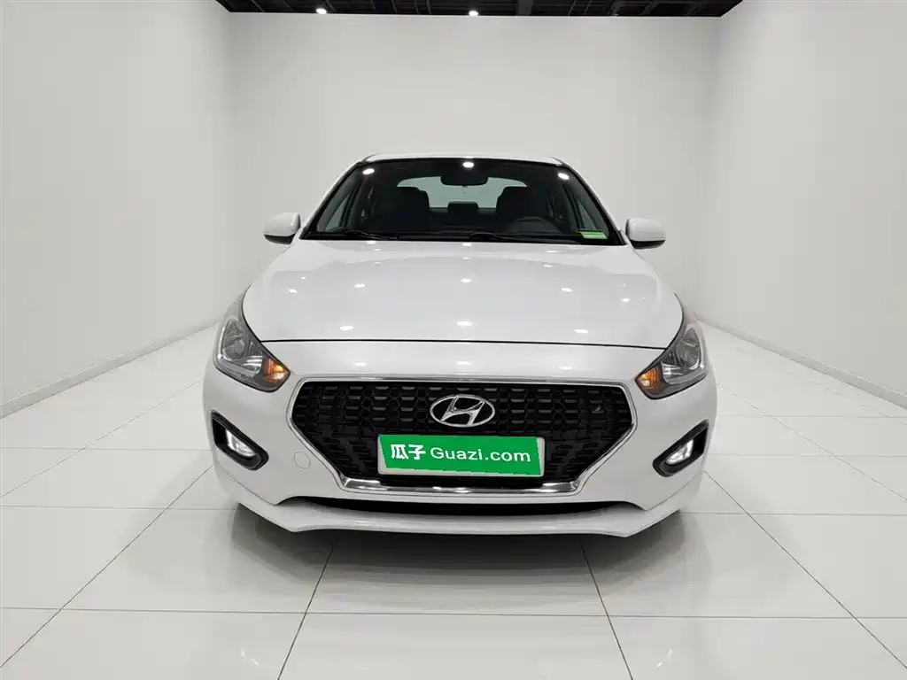 Hyundai Verna 2017 1.4L Manual Color Edition (China V) фото 3