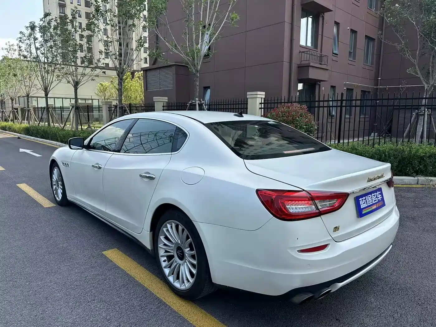 Фото 5 - Maserati Quattroporte