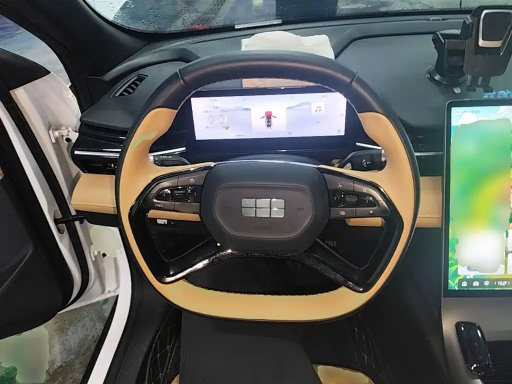 Geely Galaxy Galaxy L6 2024 125km PLUS Soaring Dragon Edition фото 11