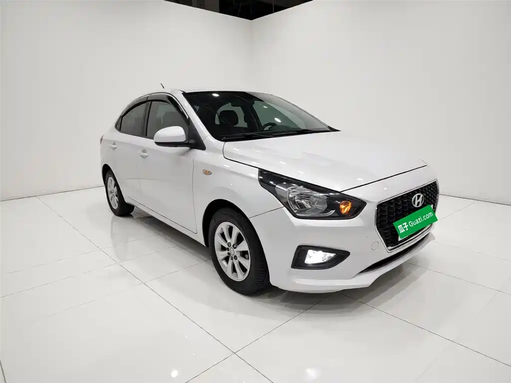 Hyundai Verna 2017 1.4L Manual Color Edition (China V) фото 4