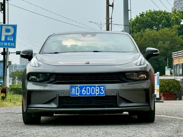 Lynk & Co 03 2.0TD, Автомат, Драйв, Чемпион