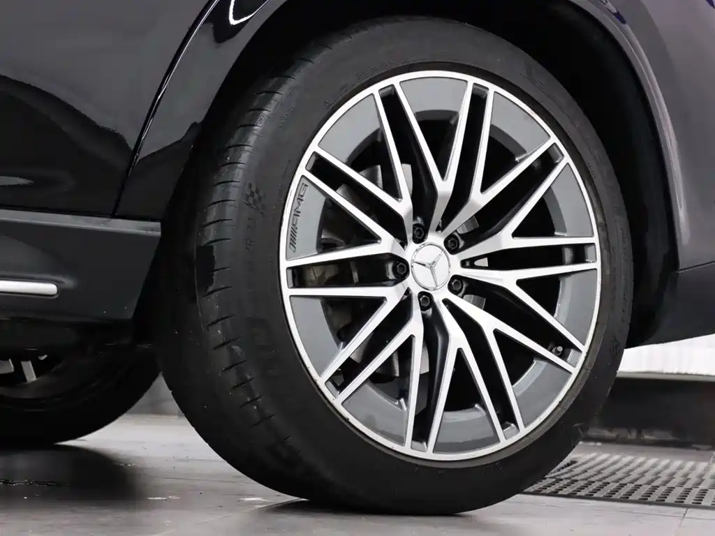 Mercedes-Benz GLE AMG 2024 AMG GLE 53 4MATIC+ фото 28