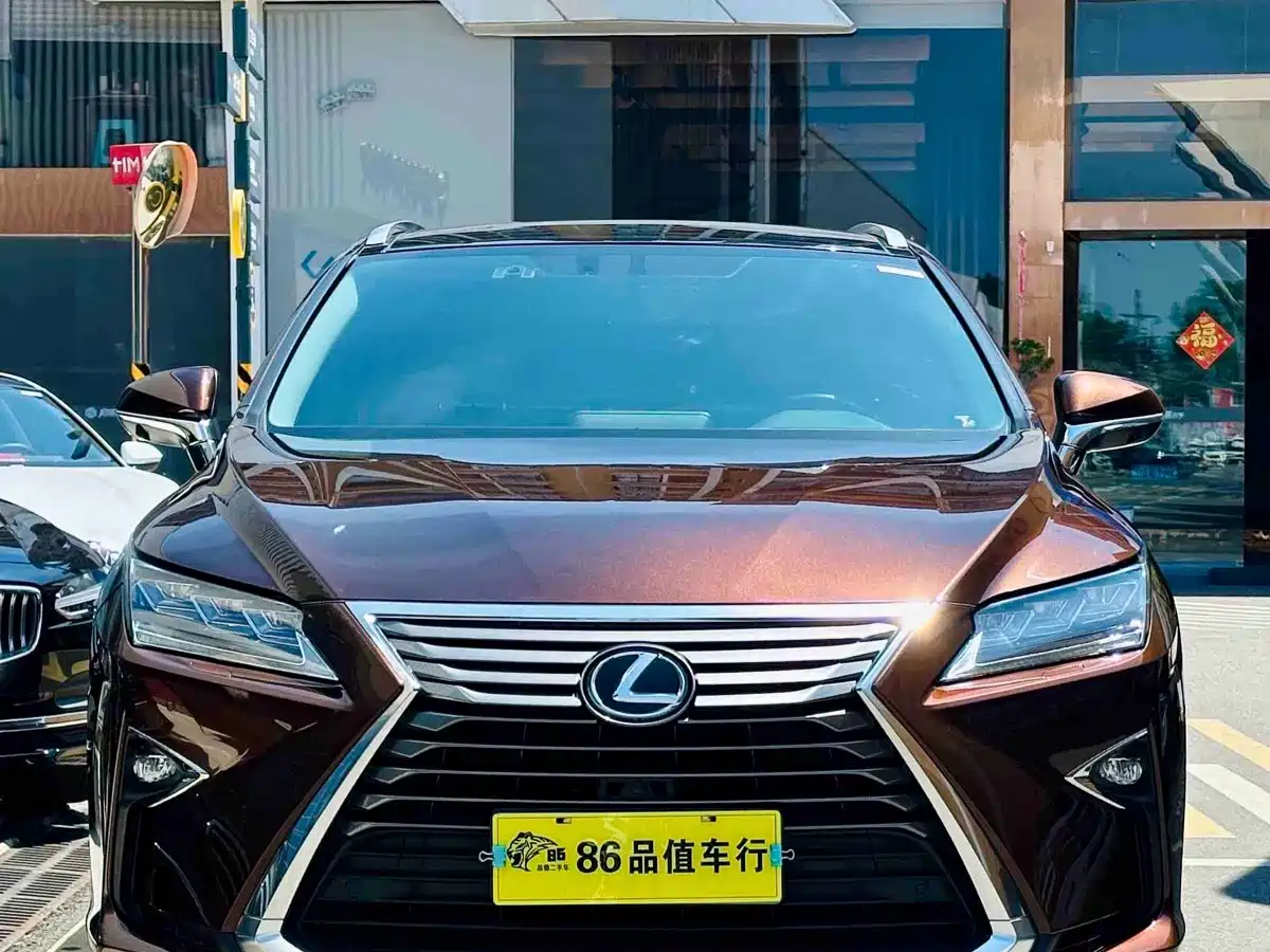 Фото 2 - Lexus RX