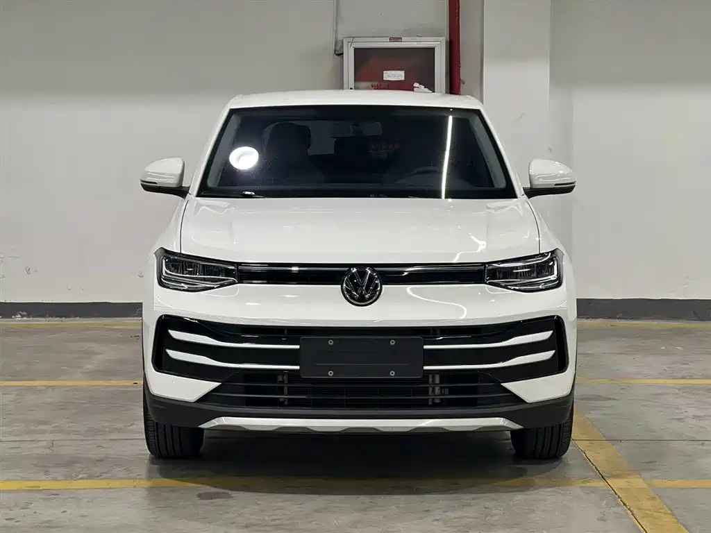 Volkswagen Tharu 2026 New Sharp 1.5L Advance Edition фото 2