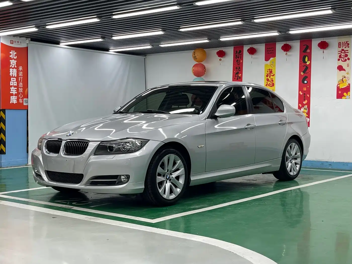 BMW 3 Series 2011 320i Luxury
