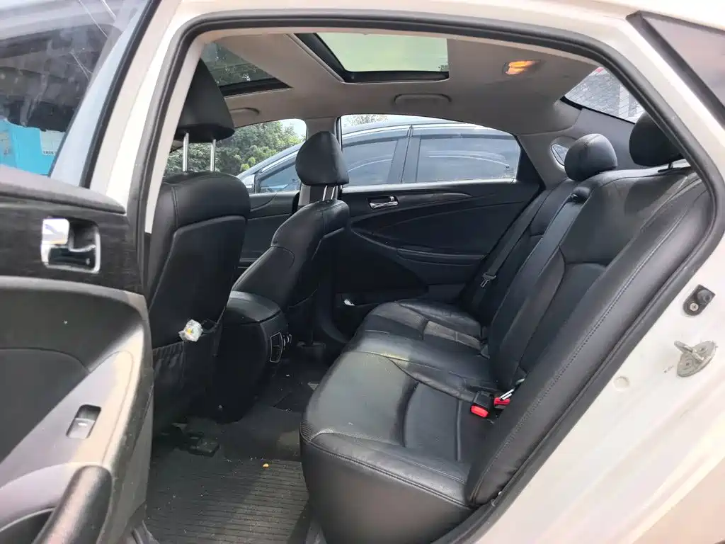 Hyundai Sonata 2014 2013 2.0L Automatic Luxury Edition