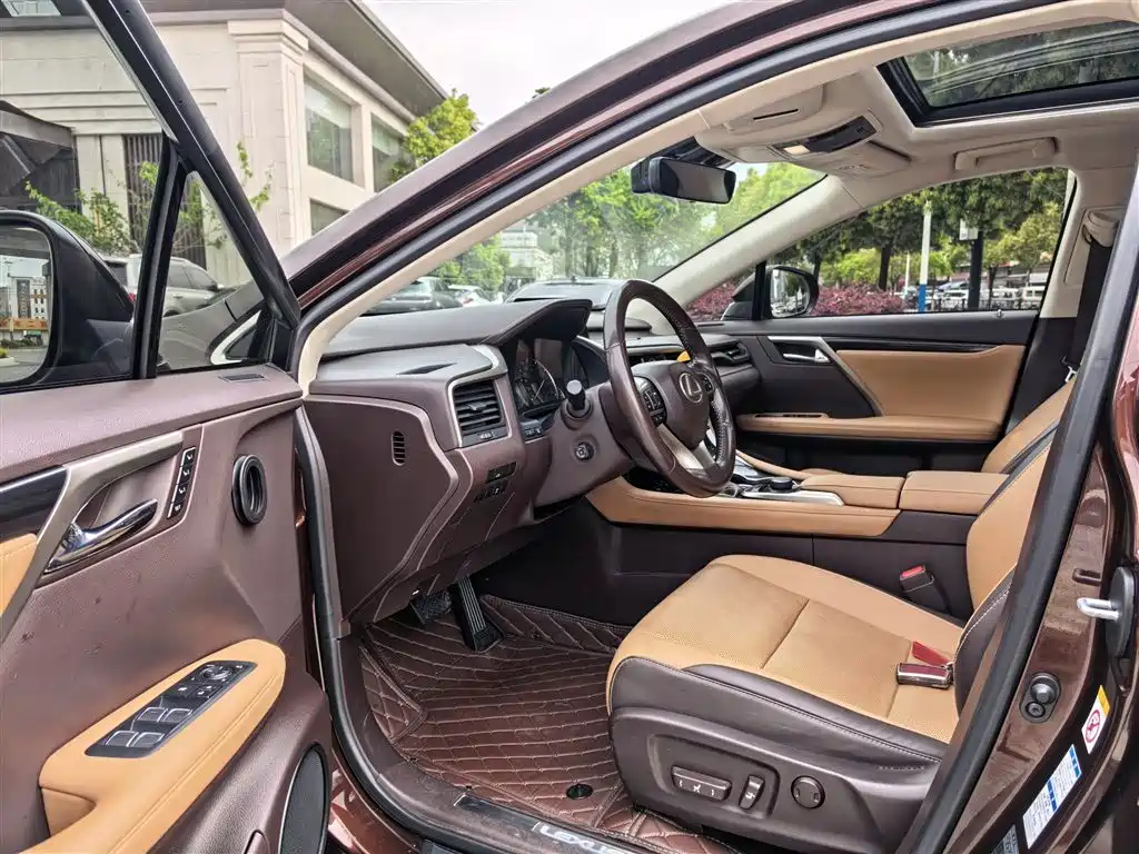 LEXUS RX
