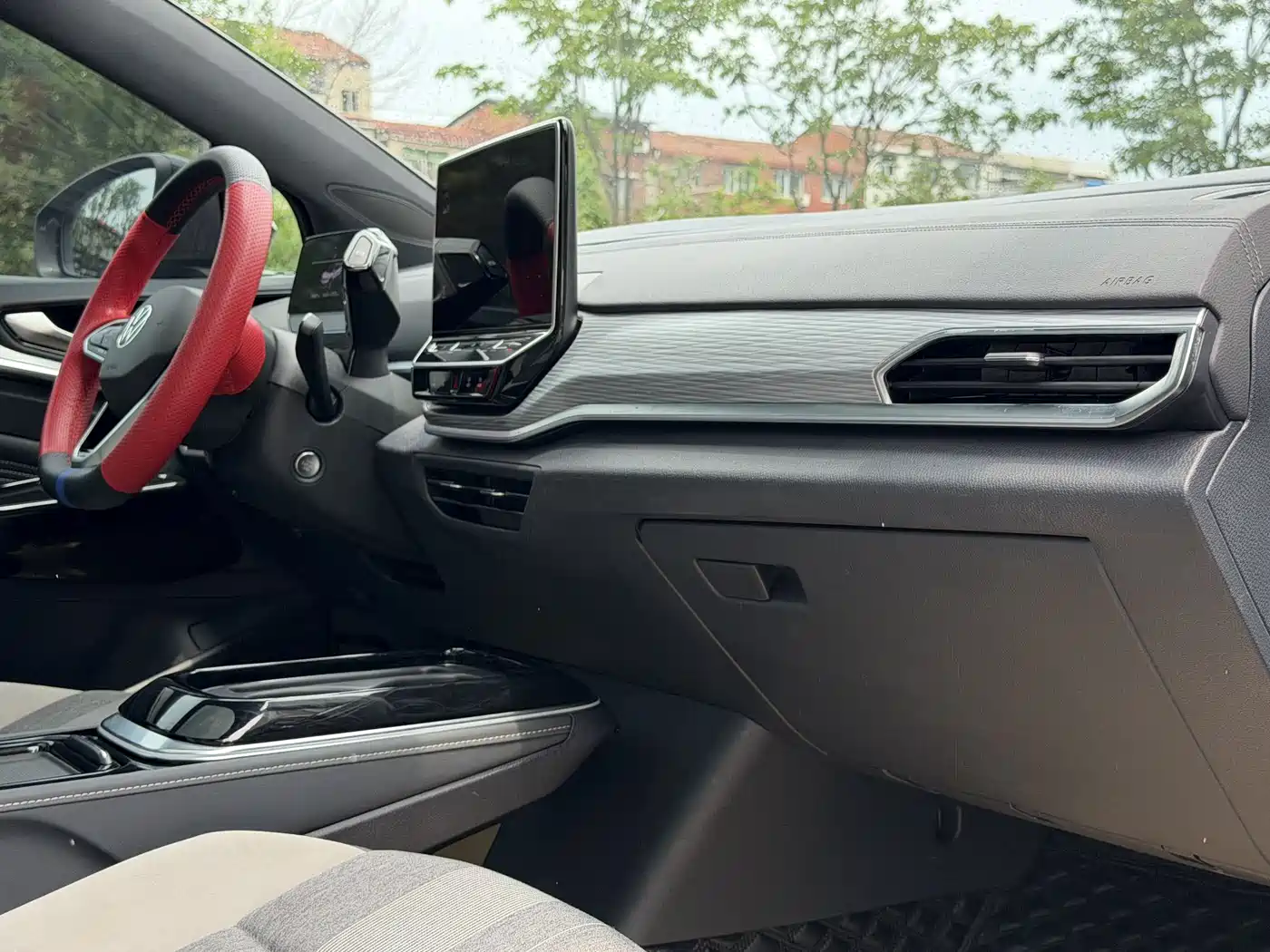 Volkswagen ID.4 CROZZ 2022 Model Year Pure Enjoyment Limited Edition фото 6