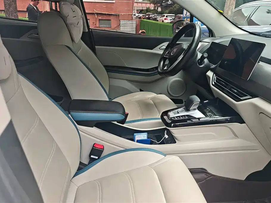 BYD Yuan Pro 2023 401KM Luxury фото 8