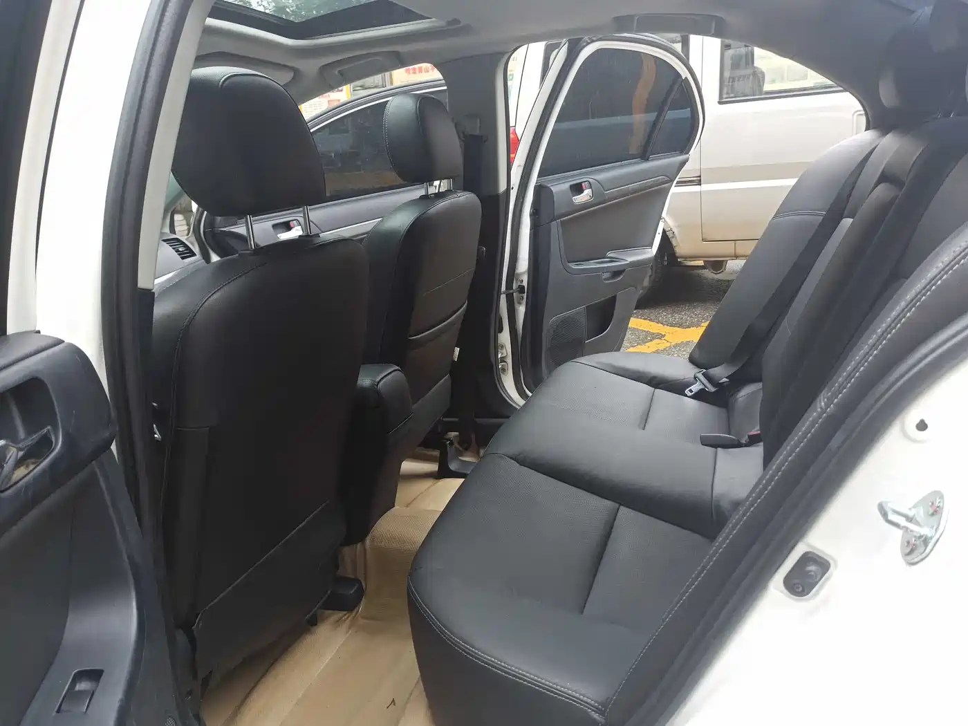 Mitsubishi Lancer EX 2013 ZhiShang Edition 1.8L CVT Luxury фото 9