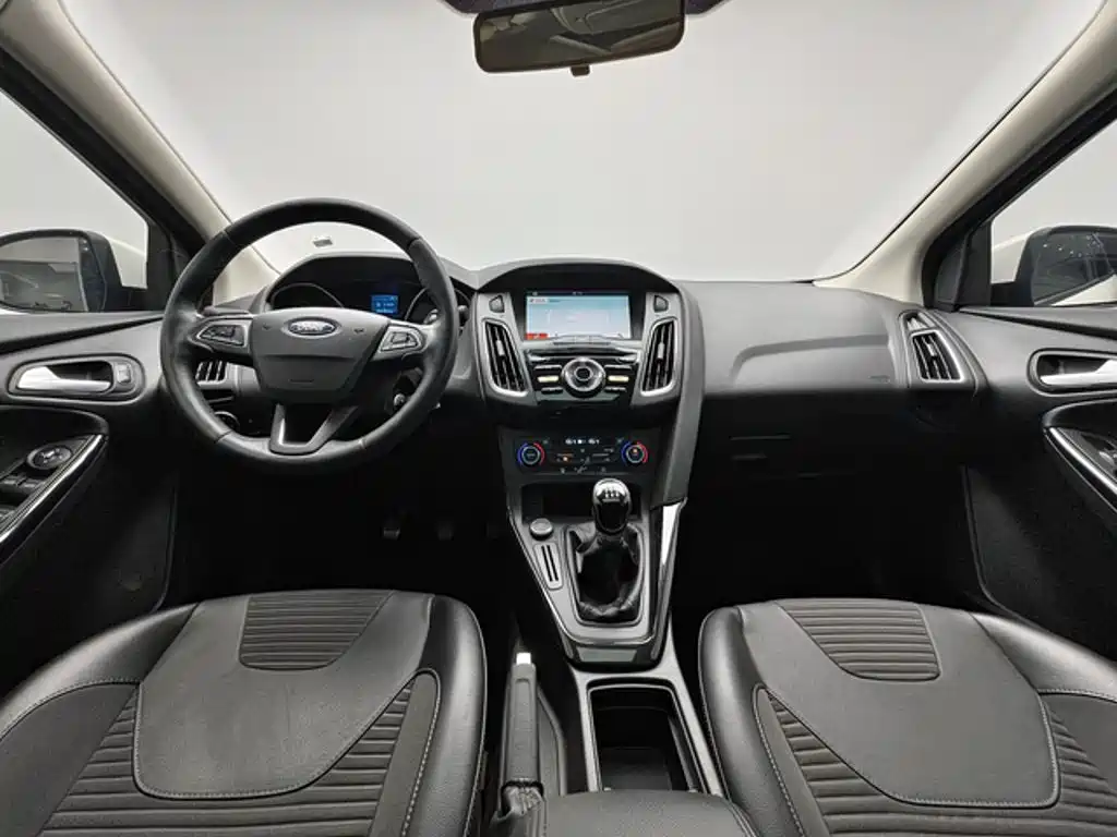 Фото 4 - Ford Focus
