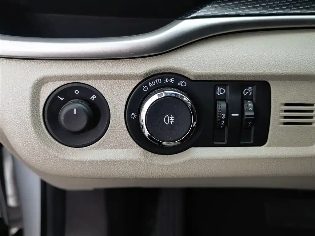 Buick Excelle 2019 15T DCT Connected Elite Type China VI фото 21