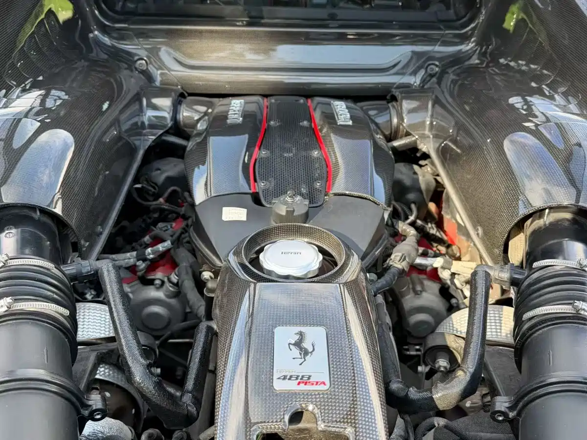 Ferrari 488 2019 2018 488 Pista