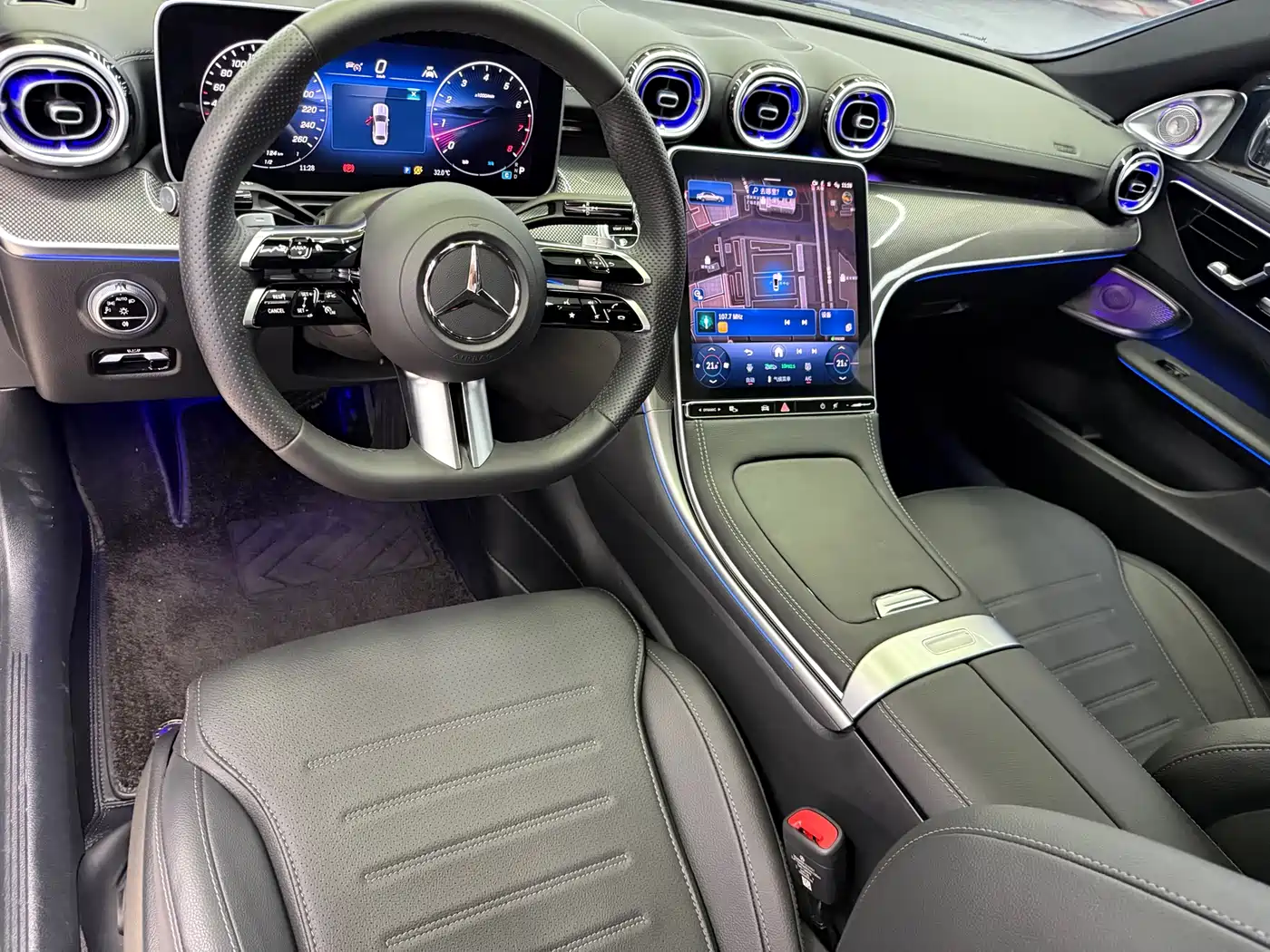 Mercedes-Benz C-Class 2025 Facelift C 260 L Sport Edition фото 27