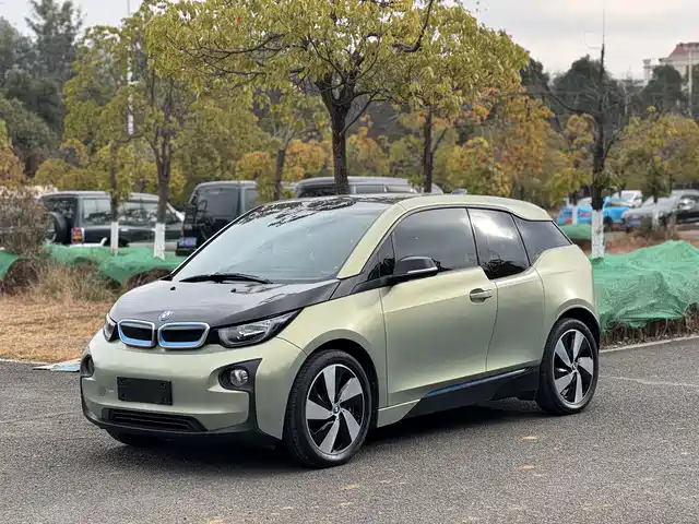 BMW I3