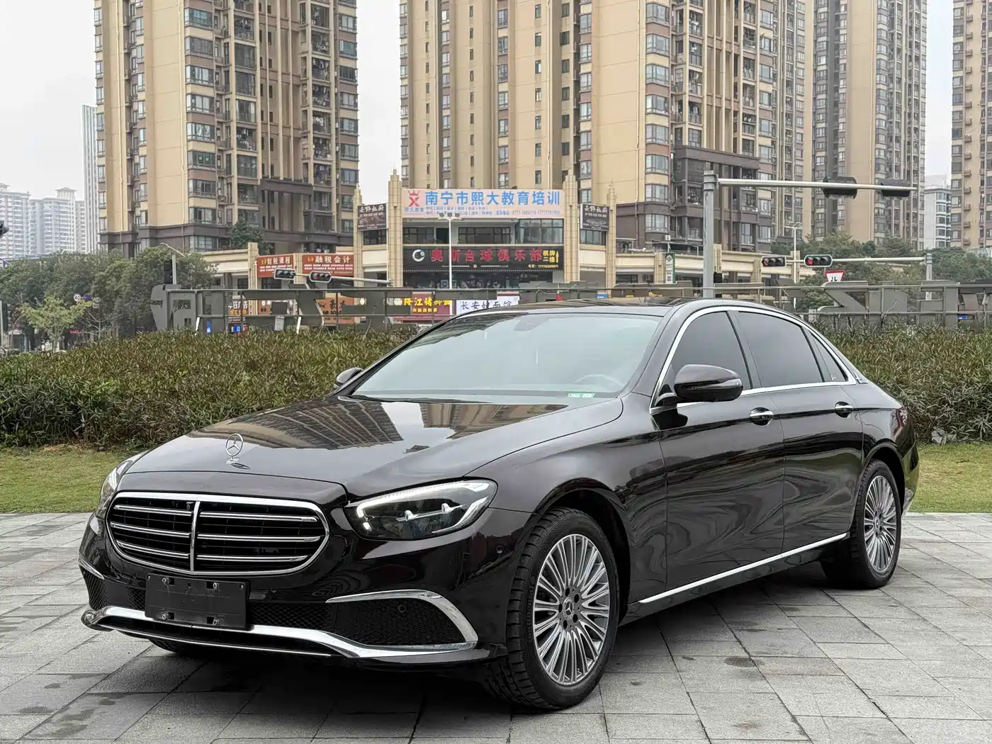  E CLASS