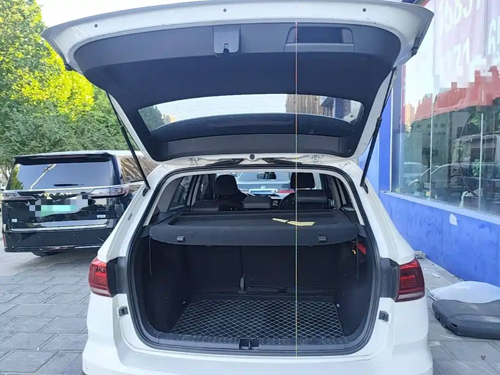 VOLKSWAGEN TUYUE