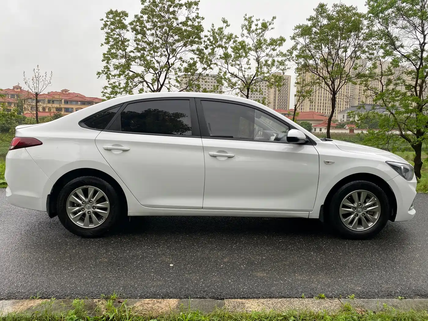 Hyundai Elantra 2020 1.6L Auto GL Pleasing Edition фото 5