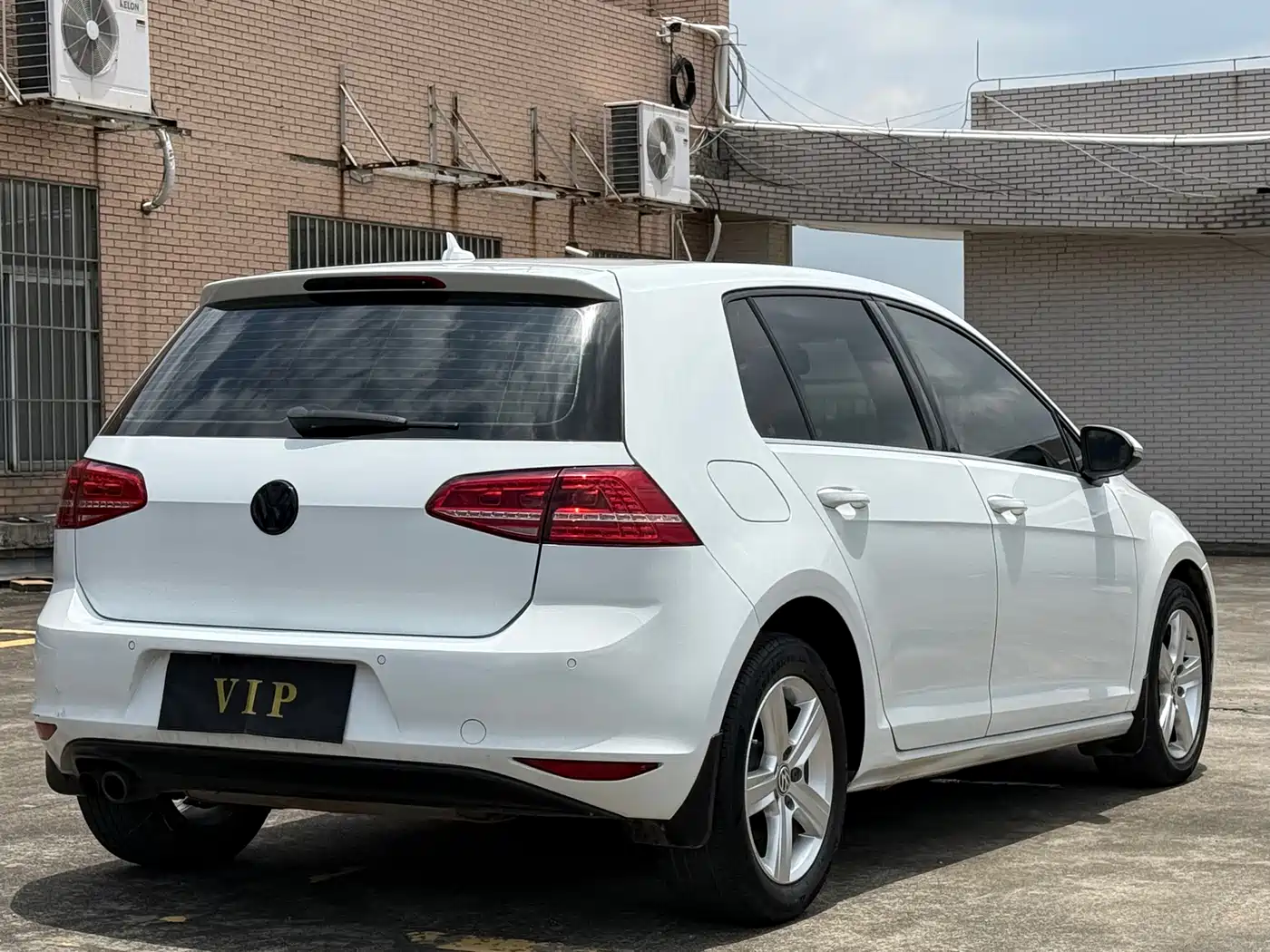 Volkswagen Golf 2016 230TSI Automatic Comfort фото 11