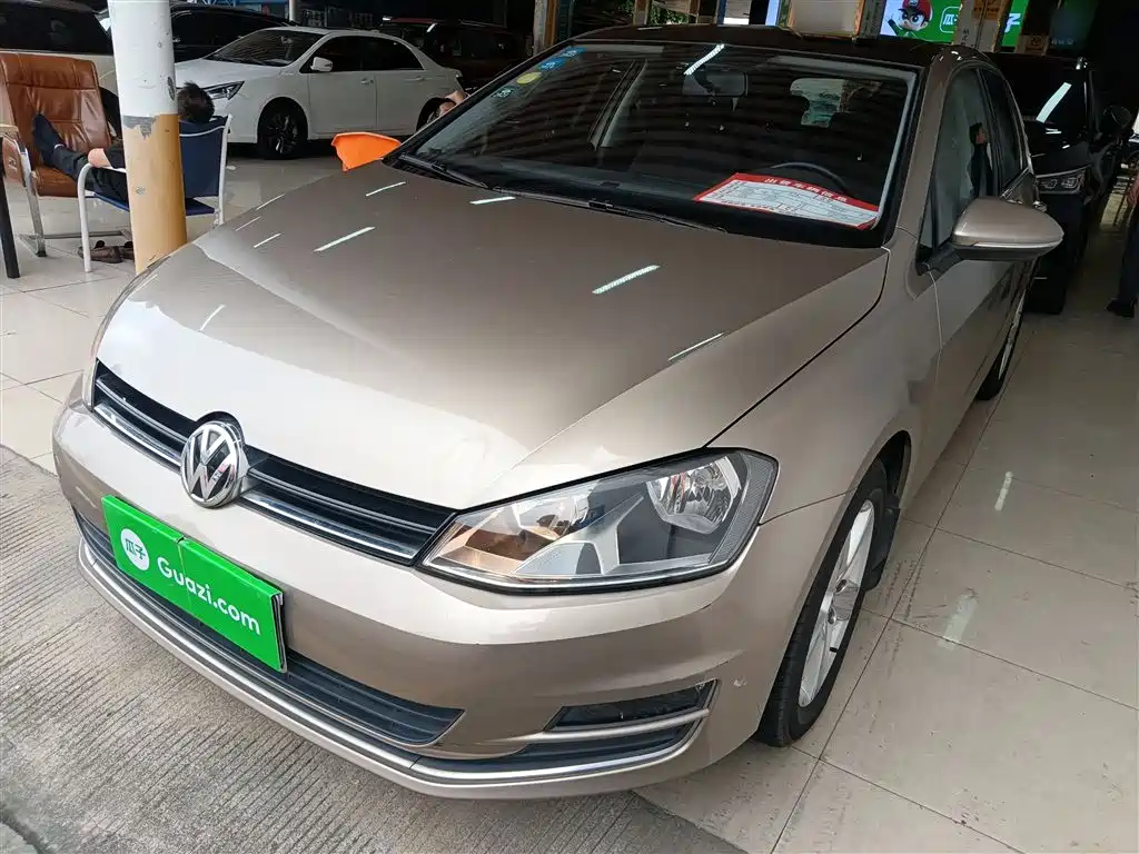 Volkswagen Golf 2016 1.6L Automatic Comfort фото 2