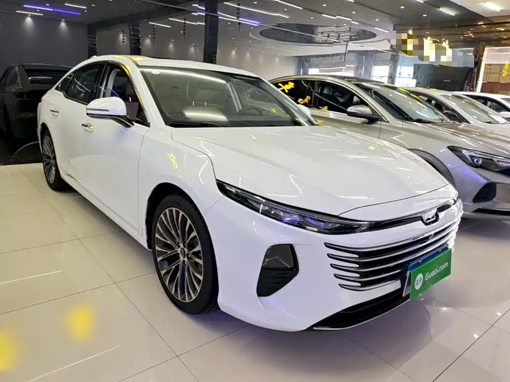 2025 Besturn B70