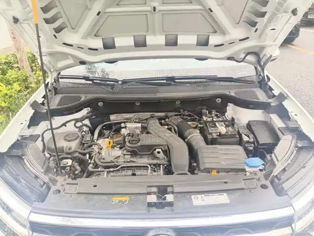 Volkswagen Tharu 2023 300TSI 2WD Bright Moon Edition — фото 3