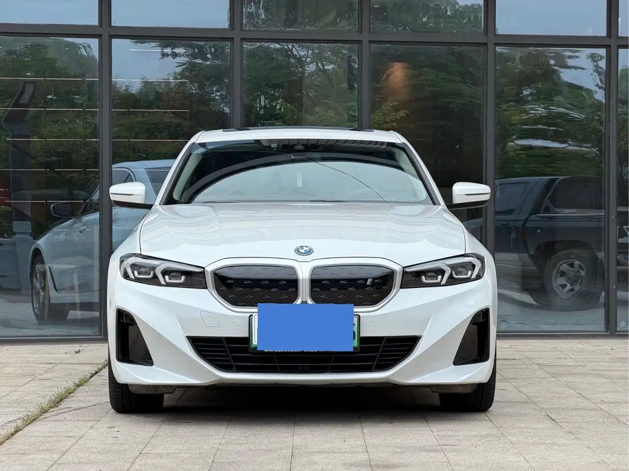 BMW i3 2022 eDrive 35 L фото 2