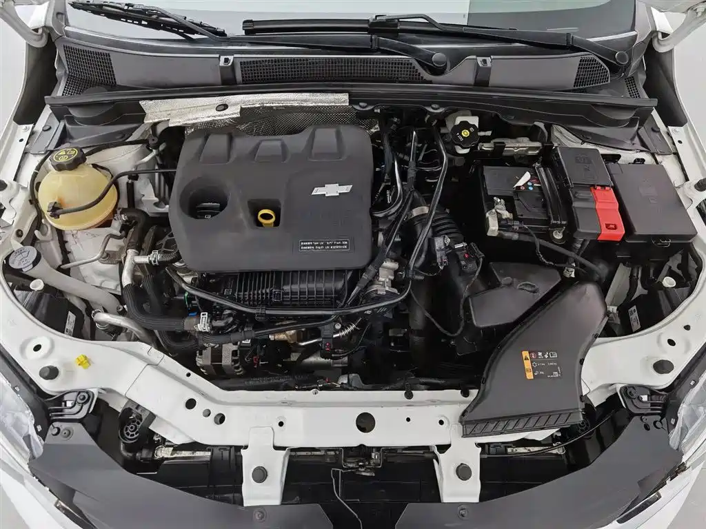 CHEVROLET KOVOZ