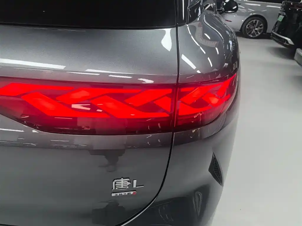 BYD Tang L 2025 DM 175KM Drone Player Edition фото 8