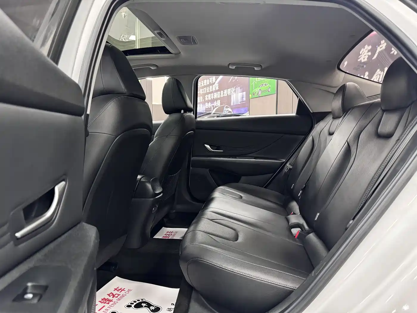 Hyundai Elantra 2021 1.5L CVT GLX Elite Edition фото 8