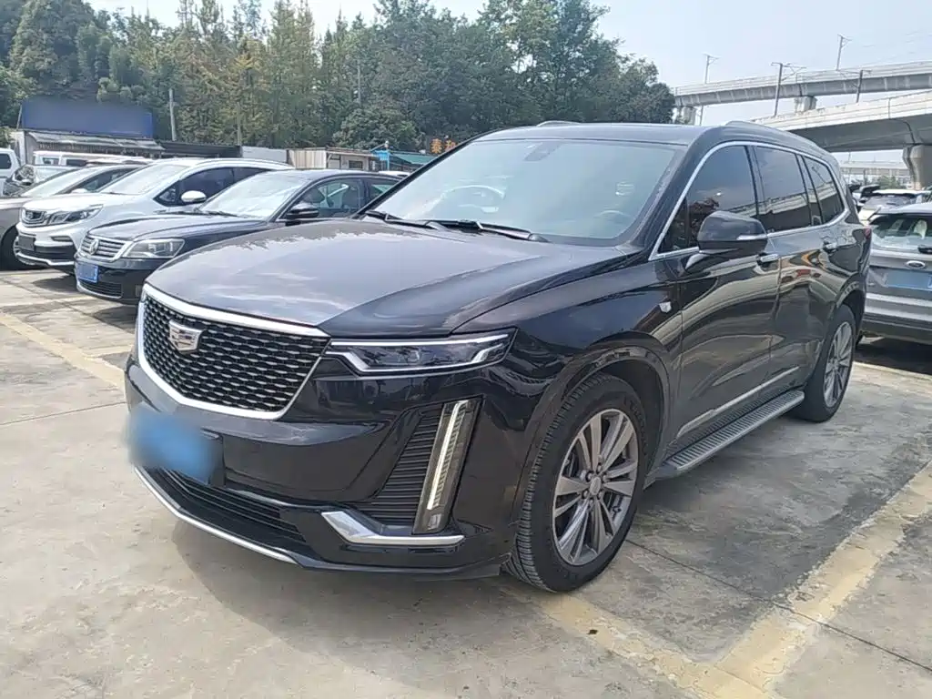 Photo 1 - Cadillac XT6