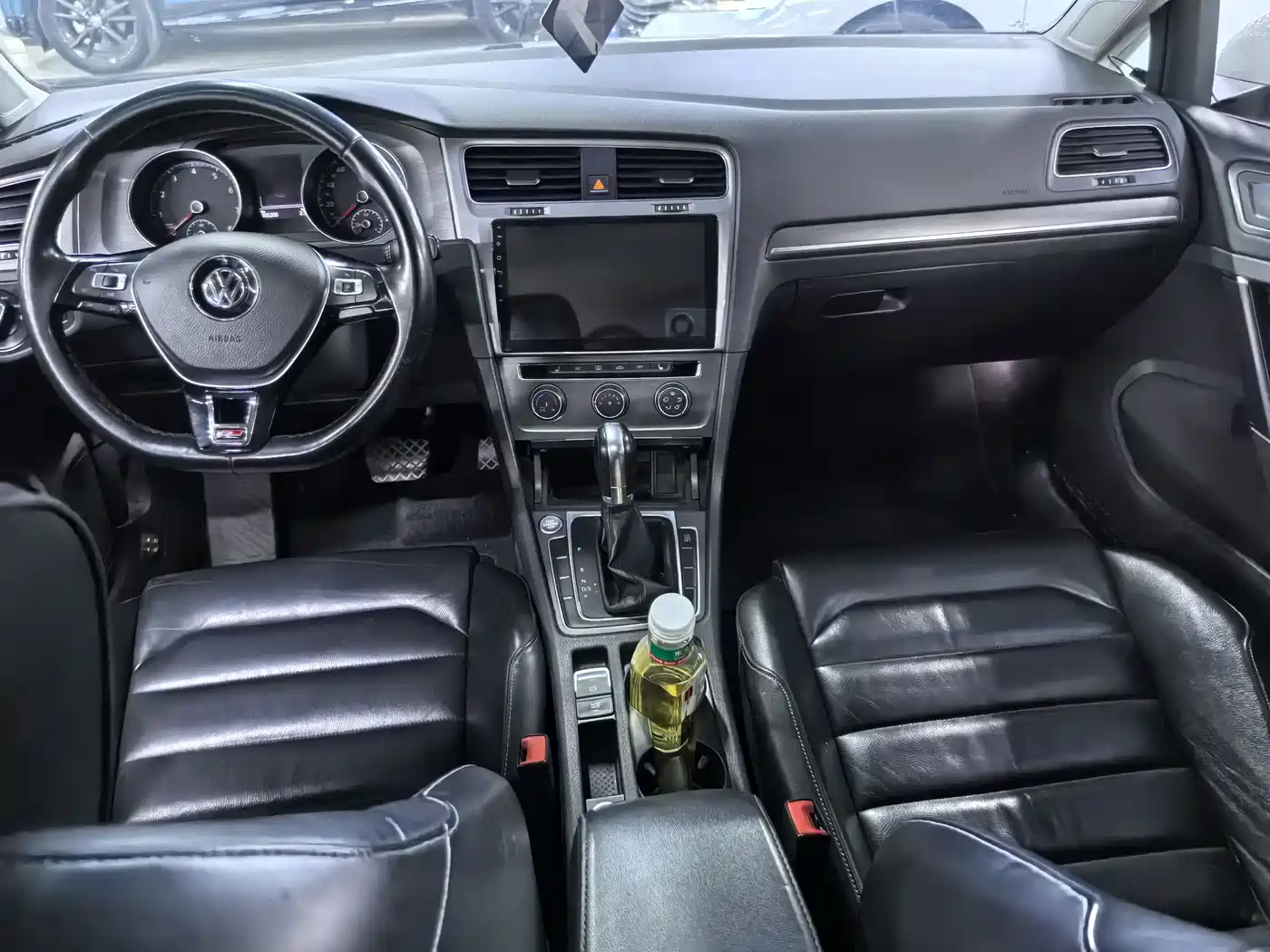 Volkswagen Golf 2015 1.4TSI Automatic Luxury фото 8