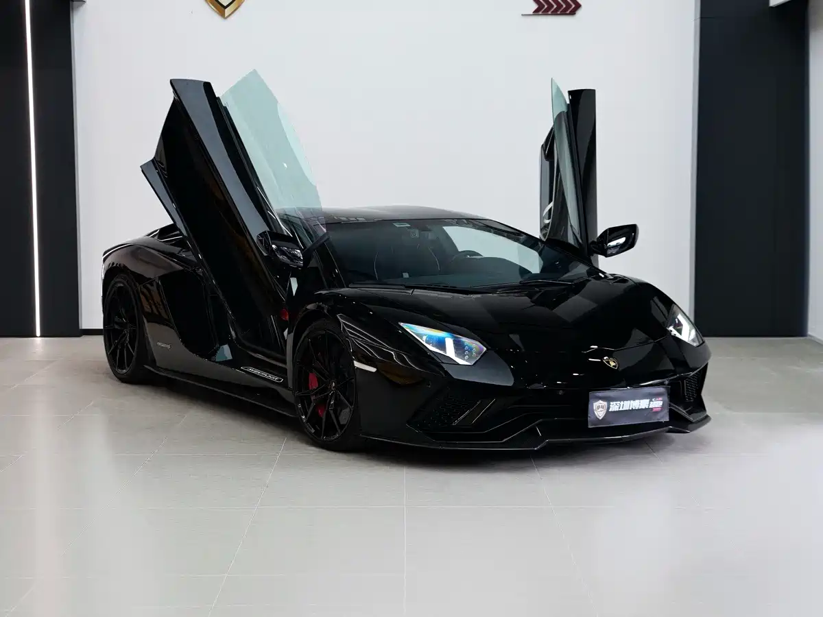 Lamborghini Aventador 2018 2017 Aventador S
