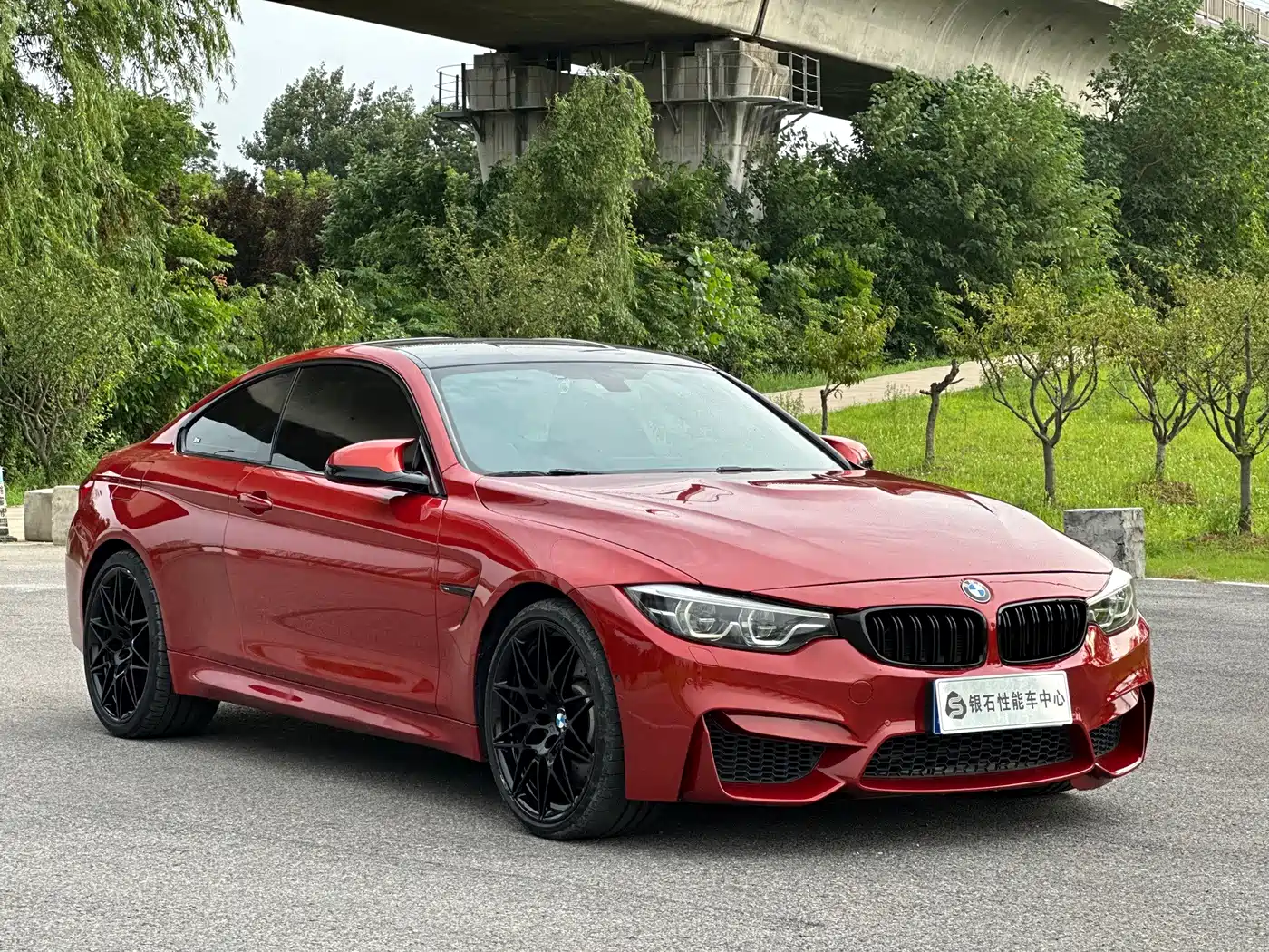 Photo 3 - BMW M4