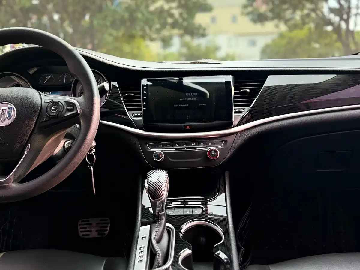 Buick Verano 2016 2015 Sedan 20T Dual-clutch Leading