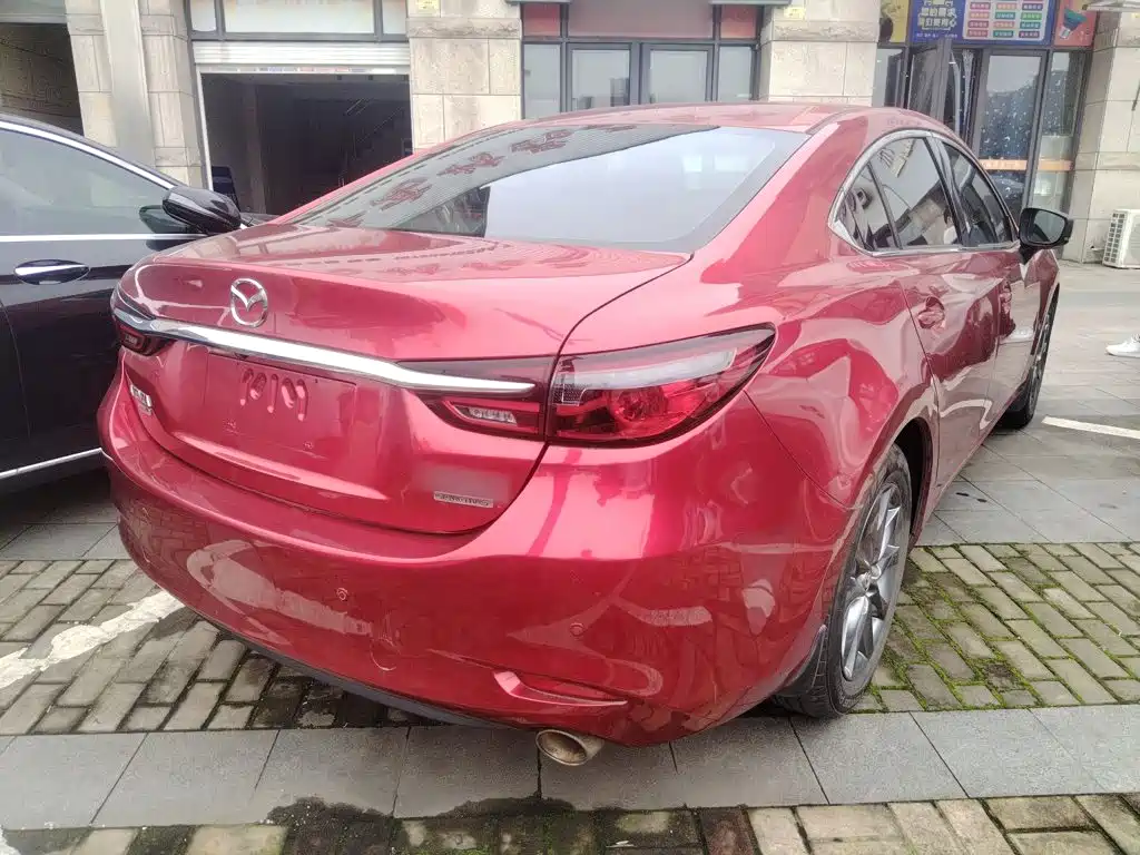Photo 5 - Mazda Atenza