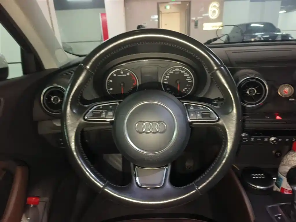 Audi A3 2014 Limousine 35 TFSI Auto Comfort фото 6
