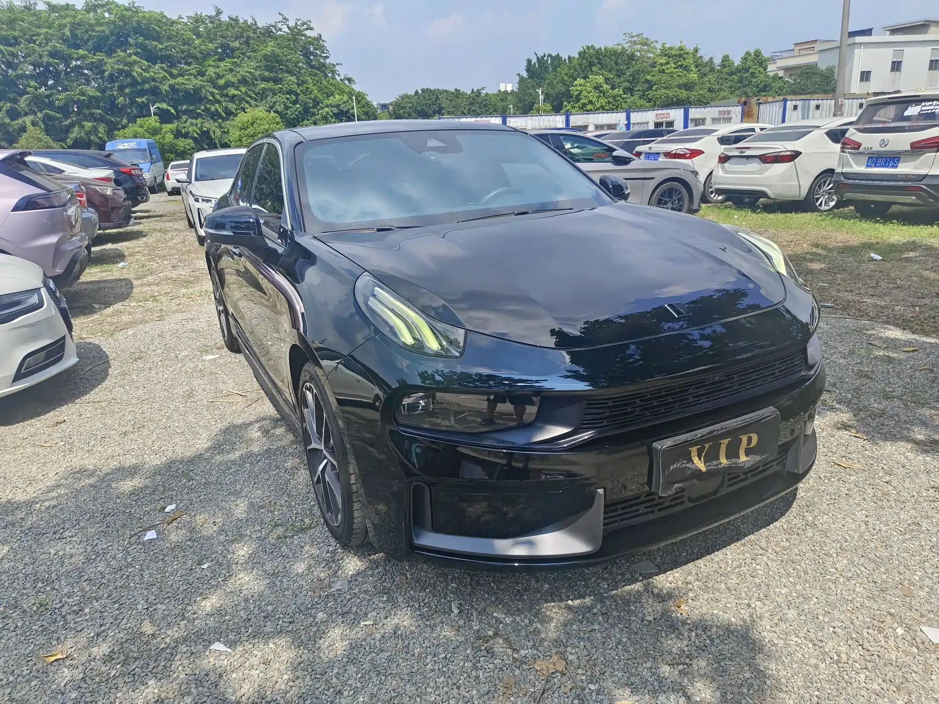 Photo 3 - Lynk & Co 03